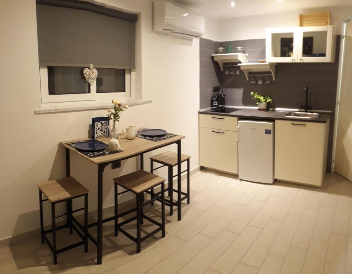 Apartment Nadine Penthouse Studio
